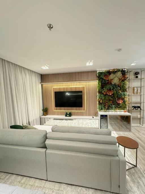 Apartment Infinity Tower Flat - 1403 *